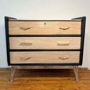 Cómoda Renacer Nórdico